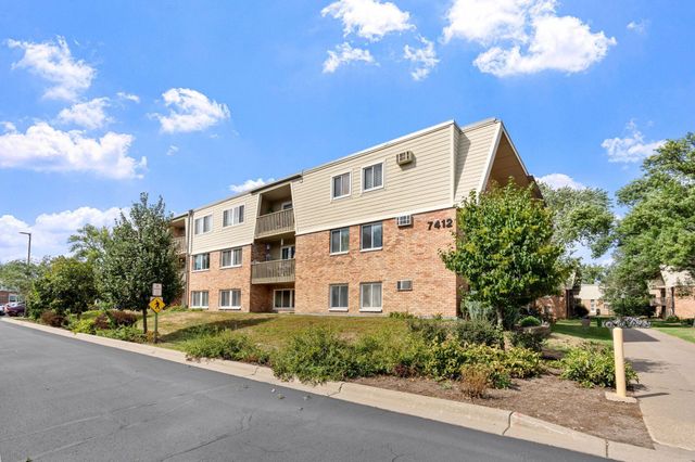 7412 W 22nd Street 309, Saint Louis Park, MN 55426