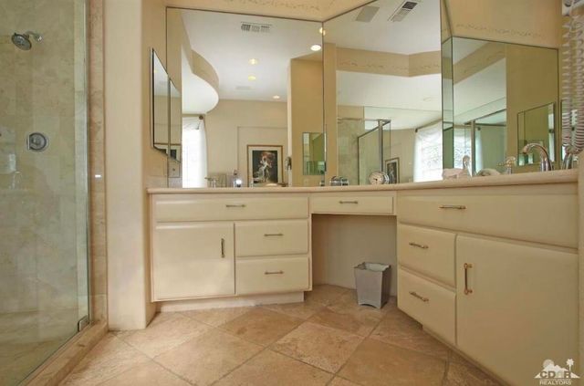 104 Loch Lomond Road, Rancho Mirage, CA 92270