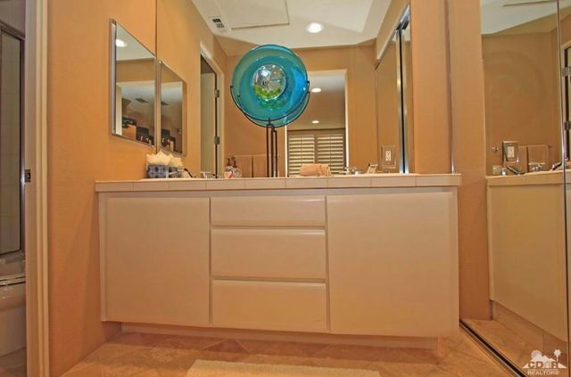 104 Loch Lomond Road, Rancho Mirage, CA 92270
