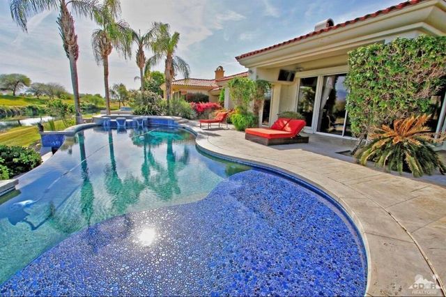 104 Loch Lomond Road, Rancho Mirage, CA 92270