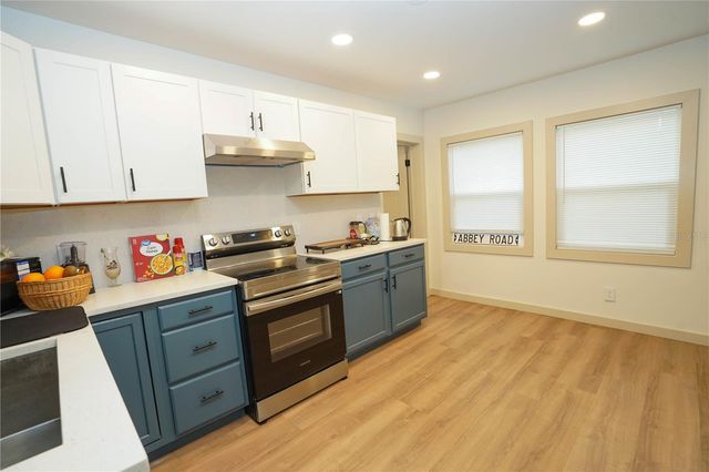 535 14TH AVENUE S 3, St Petersburg, FL 33701