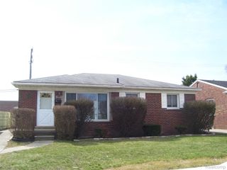 7300 Weingartz, Center Line, MI 48015