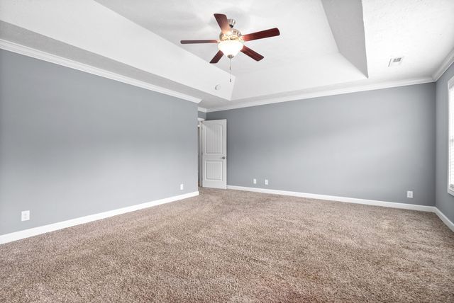 3755 Windmill Dr, Clarksville, TN 37040