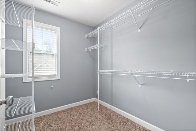3755 Windmill Dr, Clarksville, TN 37040