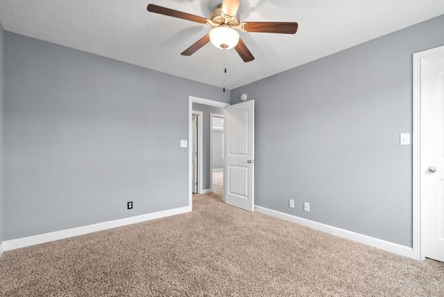3755 Windmill Dr, Clarksville, TN 37040