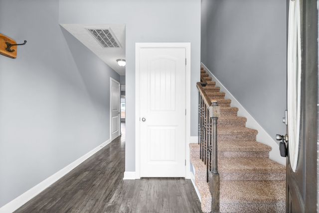 3755 Windmill Dr, Clarksville, TN 37040