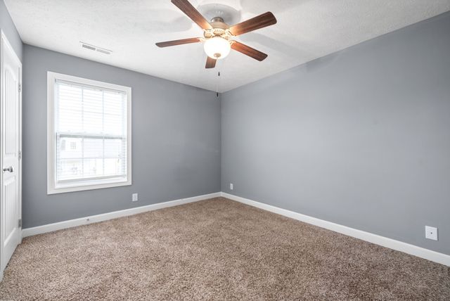 3755 Windmill Dr, Clarksville, TN 37040
