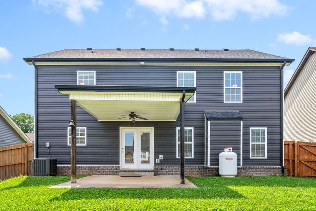 3755 Windmill Dr, Clarksville, TN 37040
