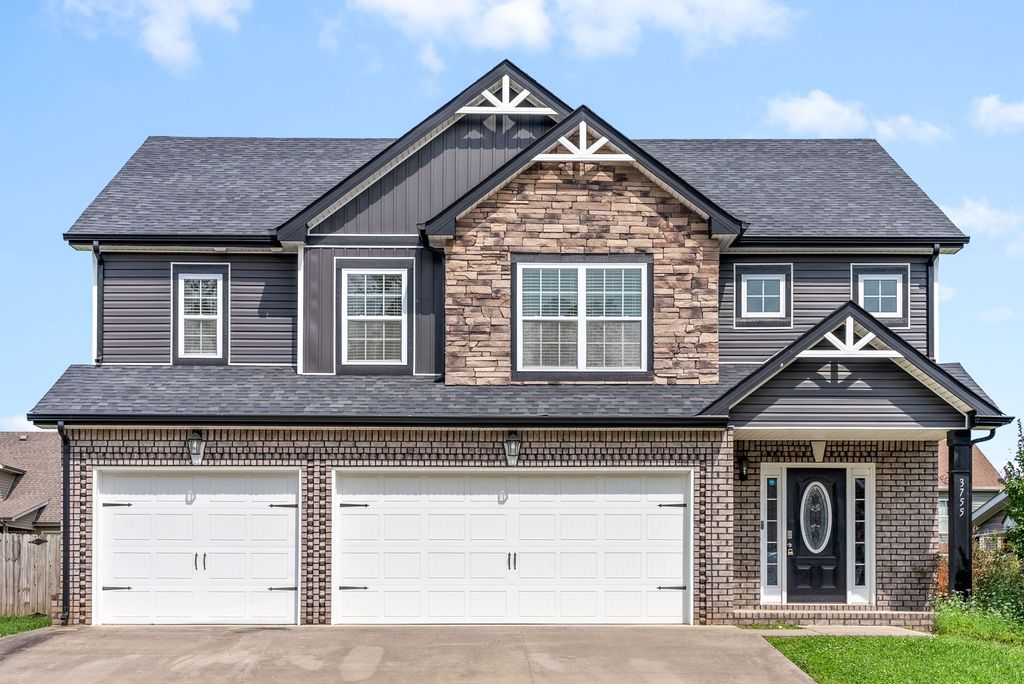 3755 Windmill Dr, Clarksville, TN 37040