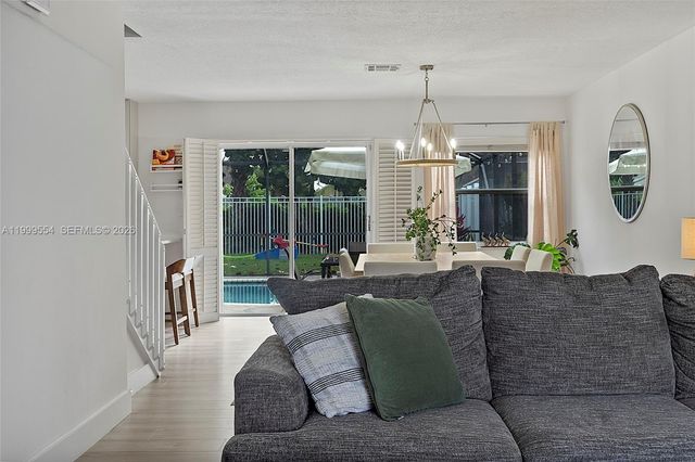 1108 Fosters Mill Dr, Boynton Beach, FL 33436