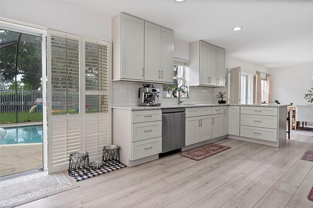 1108 Fosters Mill Dr, Boynton Beach, FL 33436