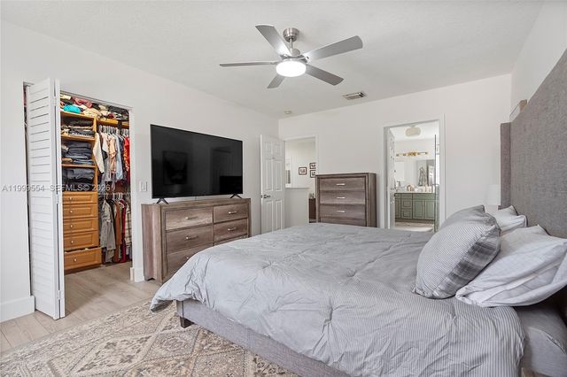 1108 Fosters Mill Dr, Boynton Beach, FL 33436