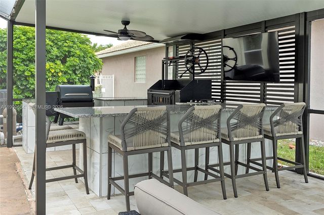 1108 Fosters Mill Dr, Boynton Beach, FL 33436