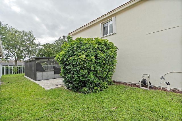 1108 Fosters Mill Dr, Boynton Beach, FL 33436