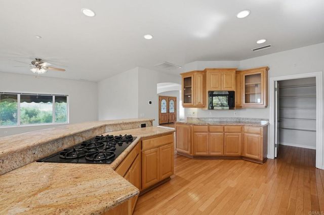 2596 Green Canyon Road, Fallbrook, CA 92028