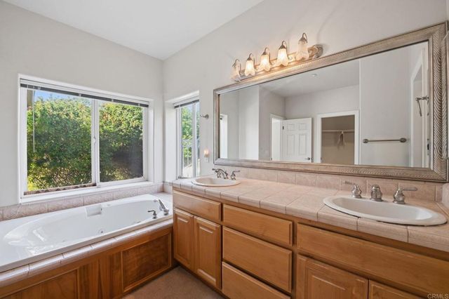 2596 Green Canyon Road, Fallbrook, CA 92028
