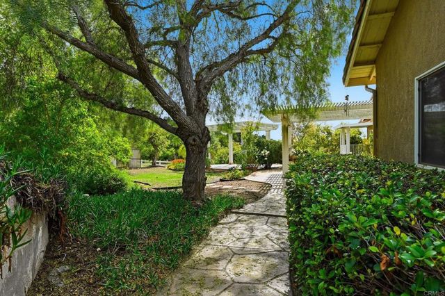 2596 Green Canyon Road, Fallbrook, CA 92028
