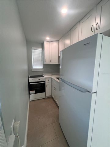 40 82ND AVENUE Unit 3, St Petersburg, FL 33706
