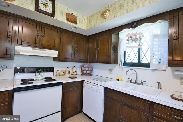 211 REEDSVILLE RD, Schuylkill Haven, PA 17972