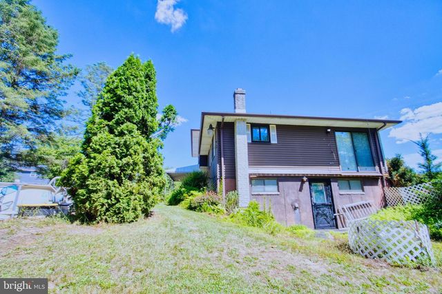211 REEDSVILLE RD, Schuylkill Haven, PA 17972