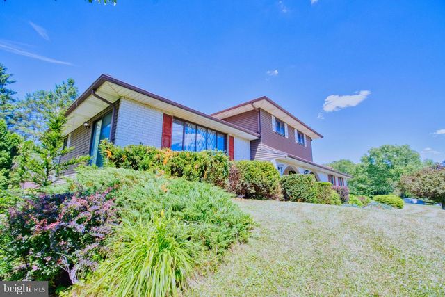 211 REEDSVILLE RD, Schuylkill Haven, PA 17972