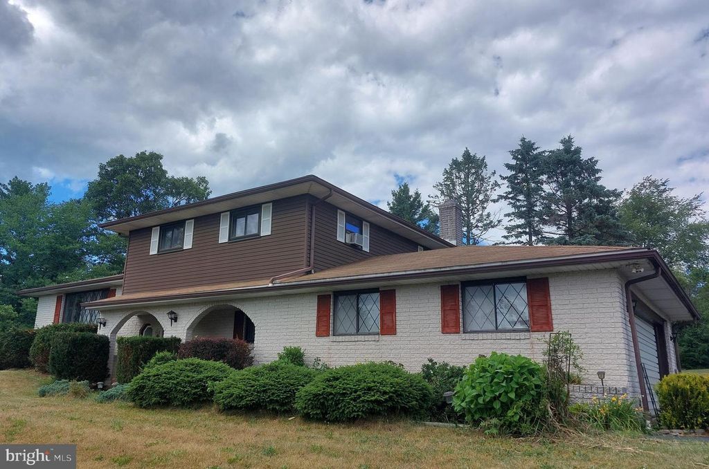 211 REEDSVILLE RD, Schuylkill Haven, PA 17972