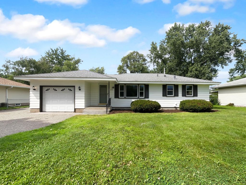 2016 Teton Trail, Brooklyn Park, MN 55444