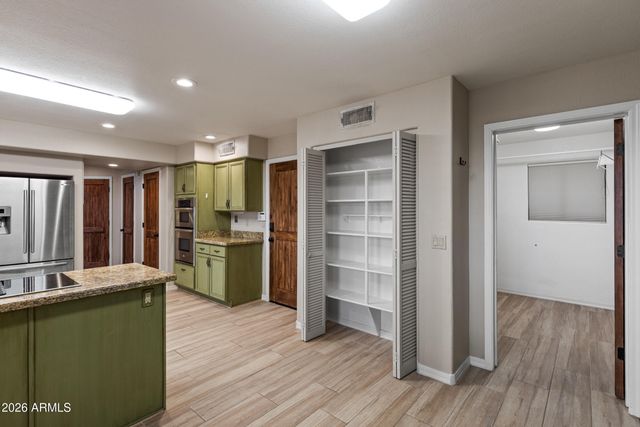 13227 N MIMOSA Drive 105, Fountain Hills, AZ 85268