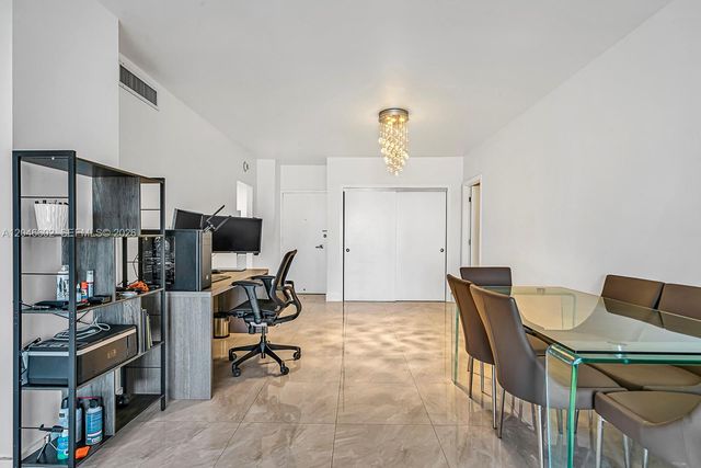 300 Bayview Dr 1709, Sunny Isles Beach, FL 33160