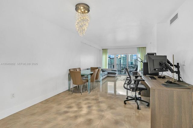 300 Bayview Dr 1709, Sunny Isles Beach, FL 33160