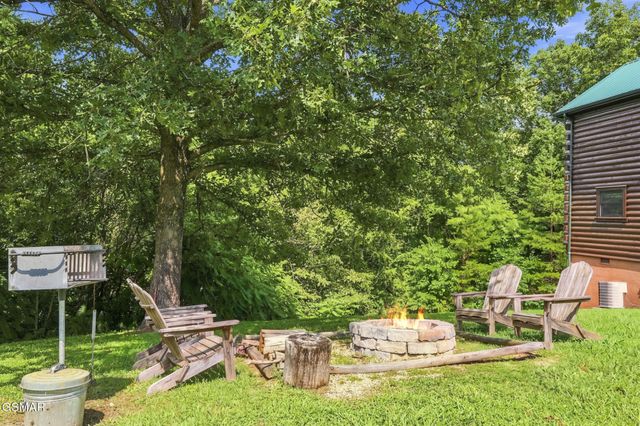 2043 Oakmont Drive, Sevierville, TN 37876