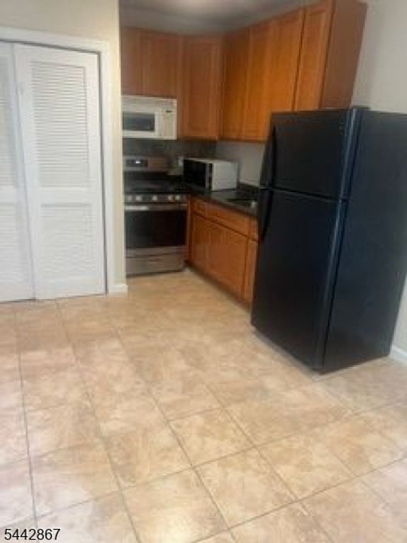 331 Watson Ave, Perth Amboy City, NJ 08861 — photo 5