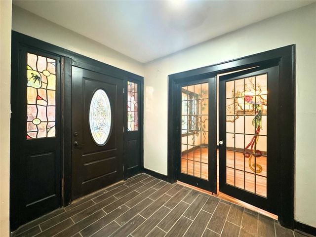 2518 Bethel Church Rd, Bethel Park, PA 15102