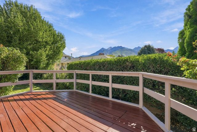 2524 E CAMELBACK RD, Cottonwood Heights, UT 84121