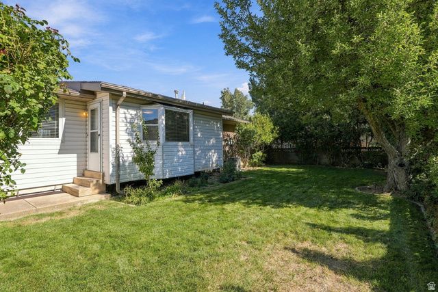 2524 E CAMELBACK RD, Cottonwood Heights, UT 84121