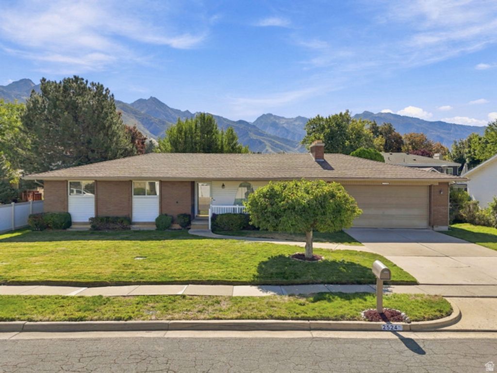 2524 E CAMELBACK RD, Cottonwood Heights, UT 84121 — exterior