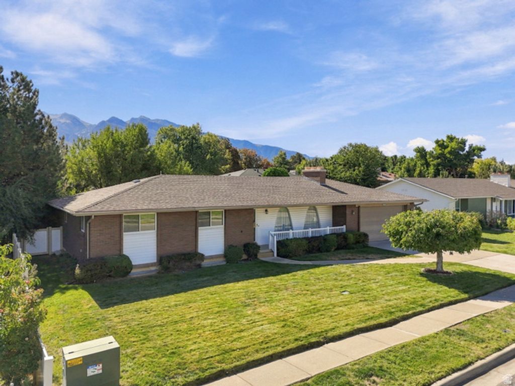 2524 E CAMELBACK RD, Cottonwood Heights, UT 84121 — photo 2