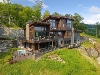 101 Switchback Lane, Stowe, VT 05672