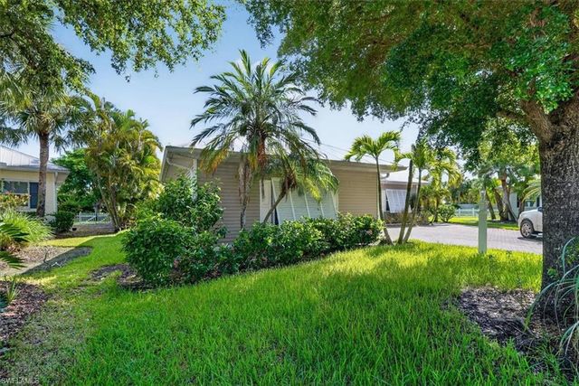 15627 Caloosa Creek CIR, Fort Myers, FL 33908