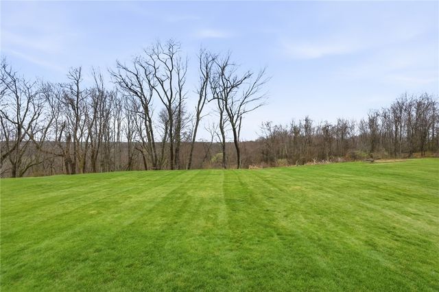 115 Orchard Drive, Buffalo Twp, PA 16055