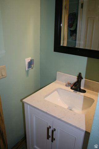 5868 N DRY FORK CANYON RD, Vernal, UT 84078