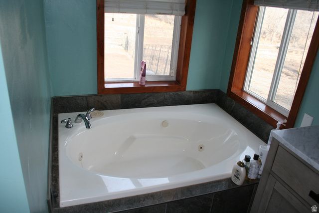 5868 N DRY FORK CANYON RD, Vernal, UT 84078