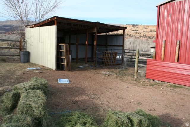 5868 N DRY FORK CANYON RD, Vernal, UT 84078
