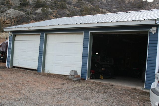 5868 N DRY FORK CANYON RD, Vernal, UT 84078