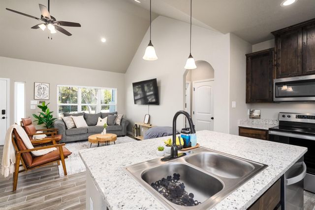 117 Lightning Bolt, Spring Branch, TX 78070