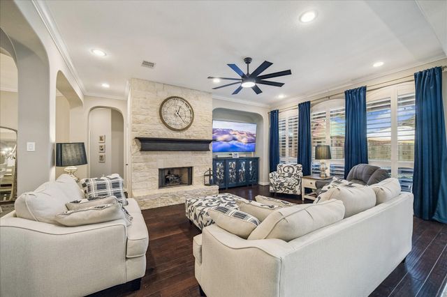 8722 Winston Ranch Parkway, Richmond, TX 77406