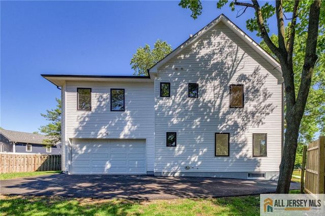 202 Willow Avenue, Piscataway, NJ 08854