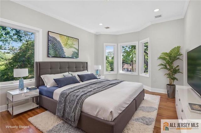 202 Willow Avenue, Piscataway, NJ 08854