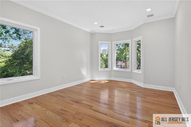 202 Willow Avenue, Piscataway, NJ 08854