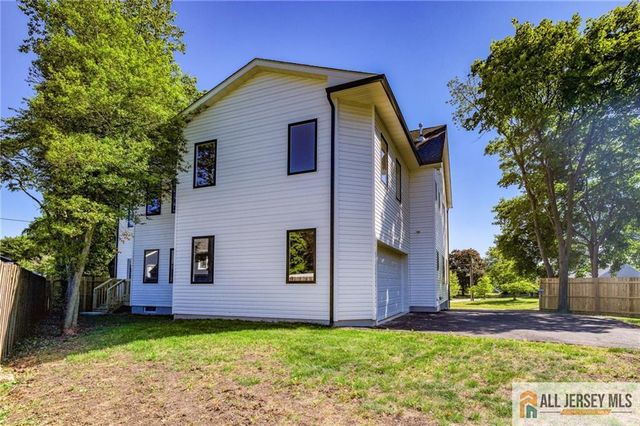 202 Willow Avenue, Piscataway, NJ 08854